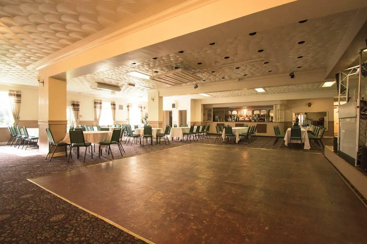 קרליסל Pinegrove Hotel