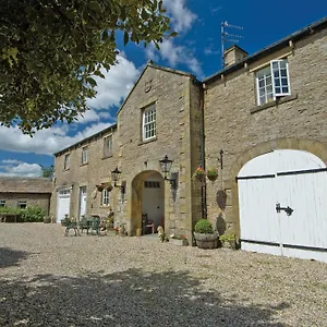 Holiday home Coach House - E5120